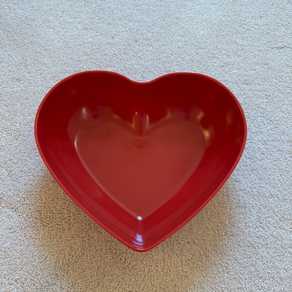 Set of 2 Opalhouse Melamine Heart Shaped Nesting Bowls in Red & Pink - Picture 5 of 8